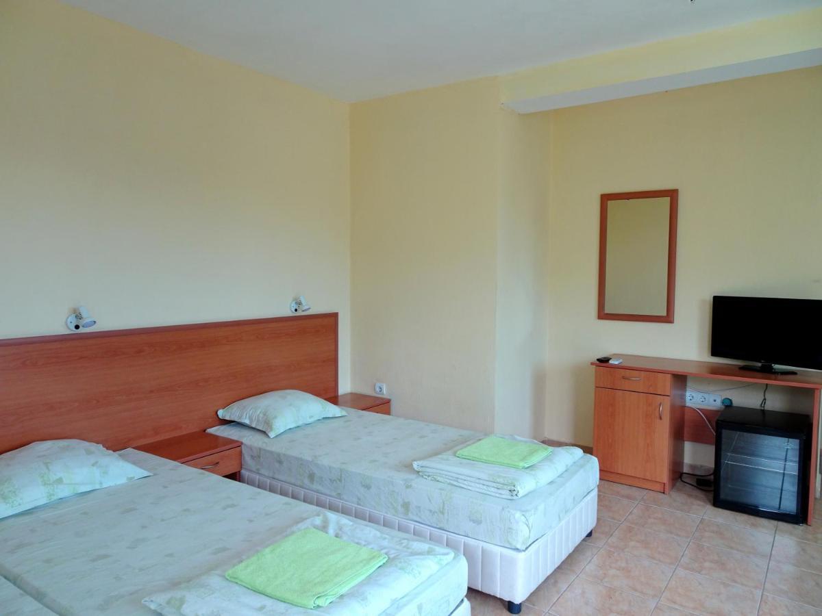 Hotel Niko Кранево Екстериор снимка