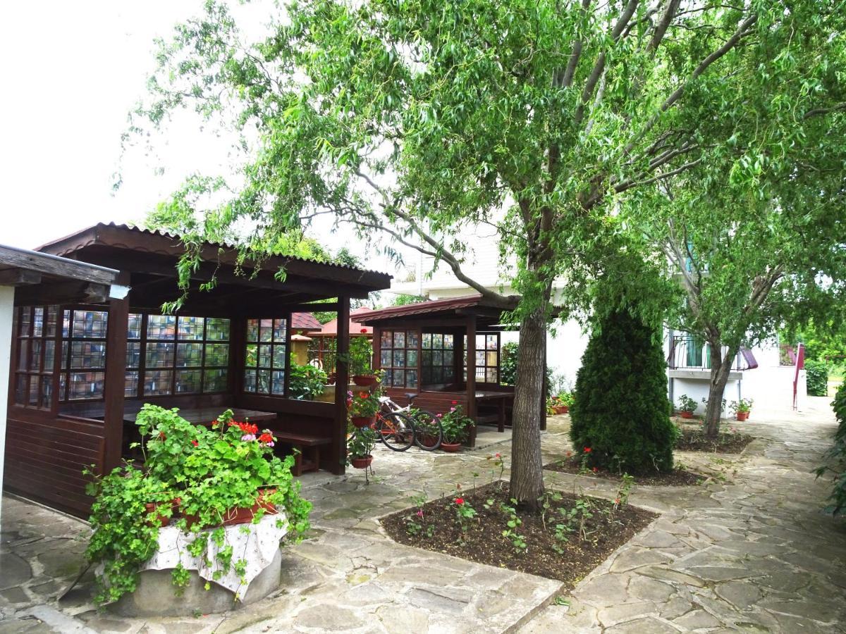 Hotel Niko Кранево Екстериор снимка