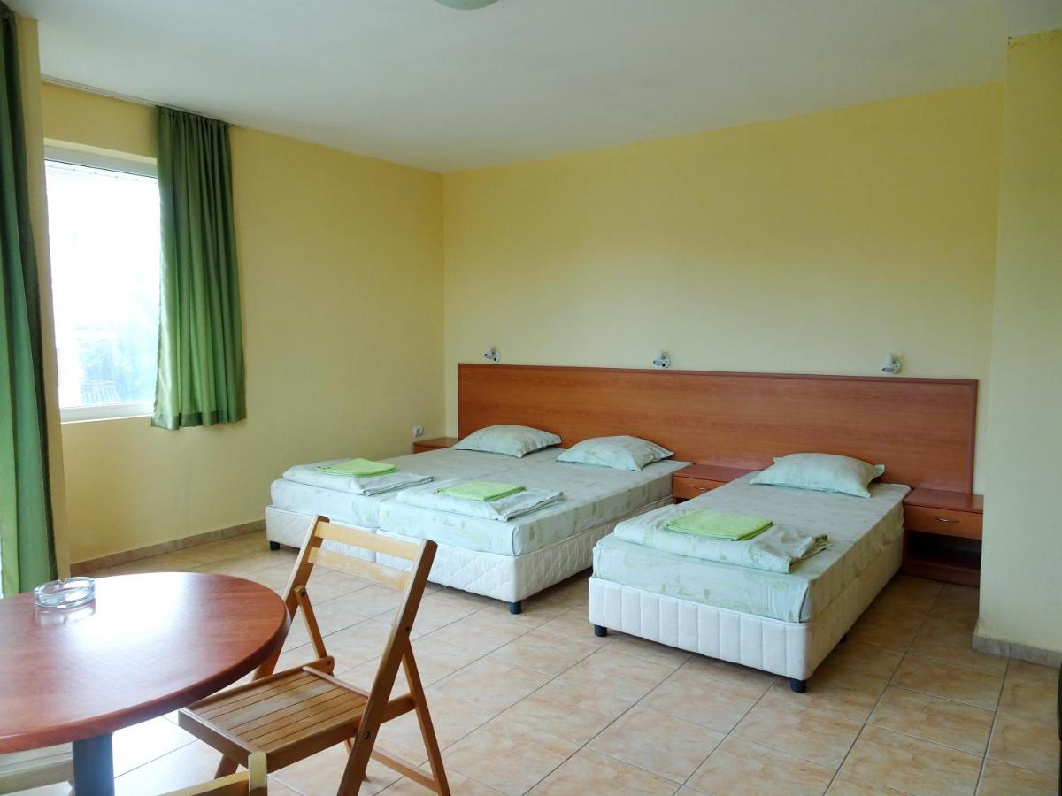 Hotel Niko Кранево Екстериор снимка